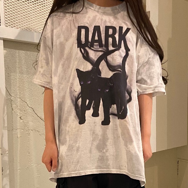MILKBOY(ミルクボーイ)の新品未使用 MILK BOY DARK CAT BLEACHED TEE 黒猫 メンズのトップス(Tシャツ/カットソー(半袖/袖なし))の商品写真