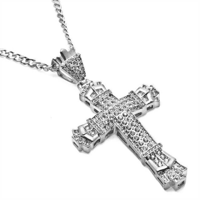 【セール中】 十字架 シルバー　silver　銀　ネックレス　ジルコニア　高級 メンズのアクセサリー(ネックレス)の商品写真