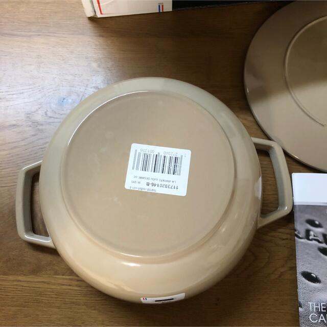 STAUB(ストウブ)の新品　ストウブ ワナベ 20cm サイズＬ　リネン　staub ココット  インテリア/住まい/日用品のキッチン/食器(鍋/フライパン)の商品写真