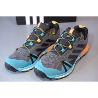 アディダス(adidas)のTERREX 27.5 ゴアテックス BOOSTトレッキングシューズ 26.5～(登山用品)