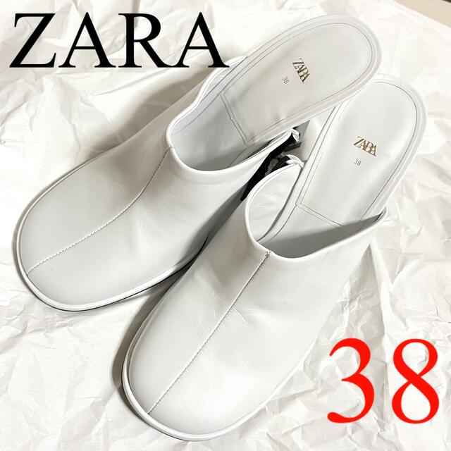 ZARA(ザラ)の新品　ZARA   ホワイトレザーパンプス　ミュール　ブーツ　38 レディースの靴/シューズ(ブーツ)の商品写真