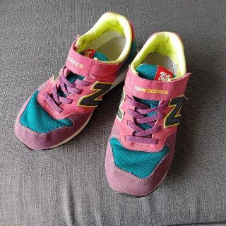 ニューバランス(New Balance)のニューバランススニーカー　子供　22センチ(スニーカー)