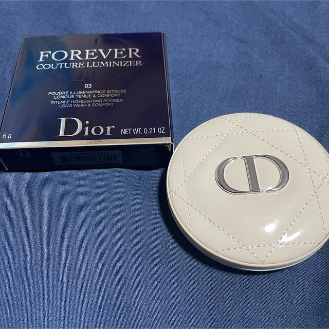 Dior ディオールスキン フォーエヴァー クチュール ルミナイザー03