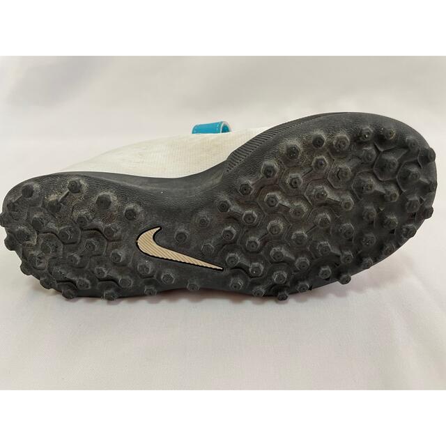 NIKE(ナイキ)のNIKE ナイキ　１７㎝　サッカーシューズ　トレシュー キッズ/ベビー/マタニティのキッズ靴/シューズ(15cm~)(その他)の商品写真