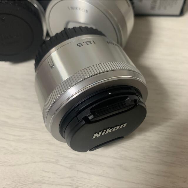 Nikon(ニコン)のNikon 1 J5 ダブルレンズキット スマホ/家電/カメラのカメラ(ミラーレス一眼)の商品写真