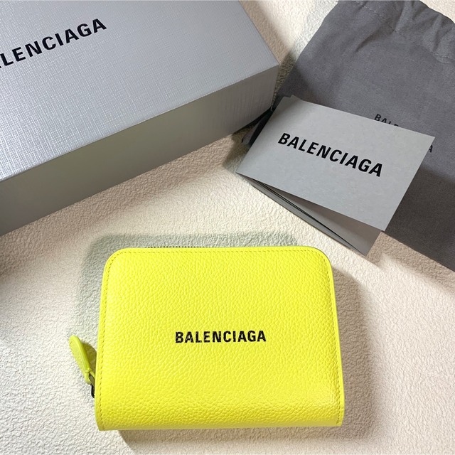 Balenciaga - 【新品】バレンシアガ ミニ ウォレット 2つ折り財布 黄色