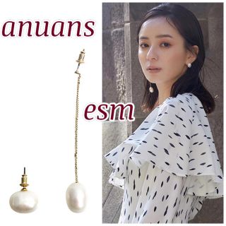 アニュアンス(ánuans)のanuans アシンメトリーパールピアス (ピアス)