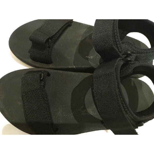 UNIQLO(ユニクロ)のUNIQLO　ユニクロ　U　テープサンダル　Ｍサイズ レディースの靴/シューズ(サンダル)の商品写真