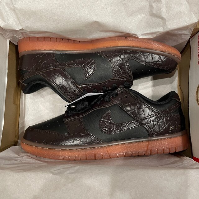 【新品】Nike Dunk Low Velvet Brown and Black 2