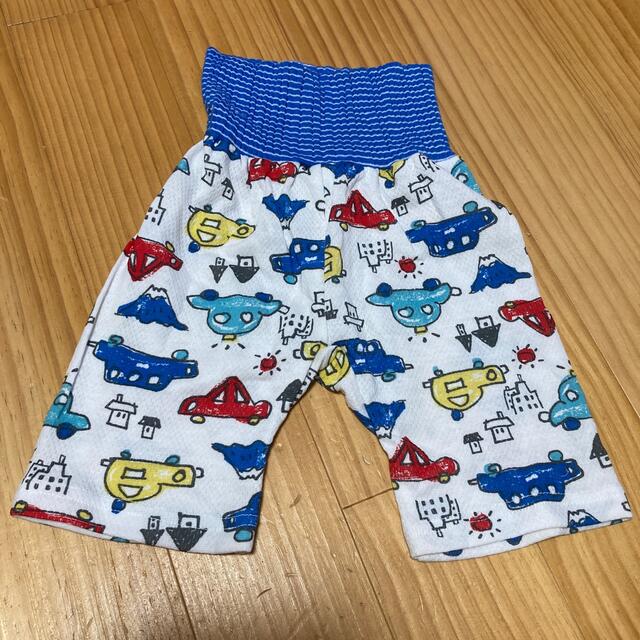 新品未使用　腹巻付き　半袖パジャマ　車 キッズ/ベビー/マタニティのキッズ服男の子用(90cm~)(パジャマ)の商品写真