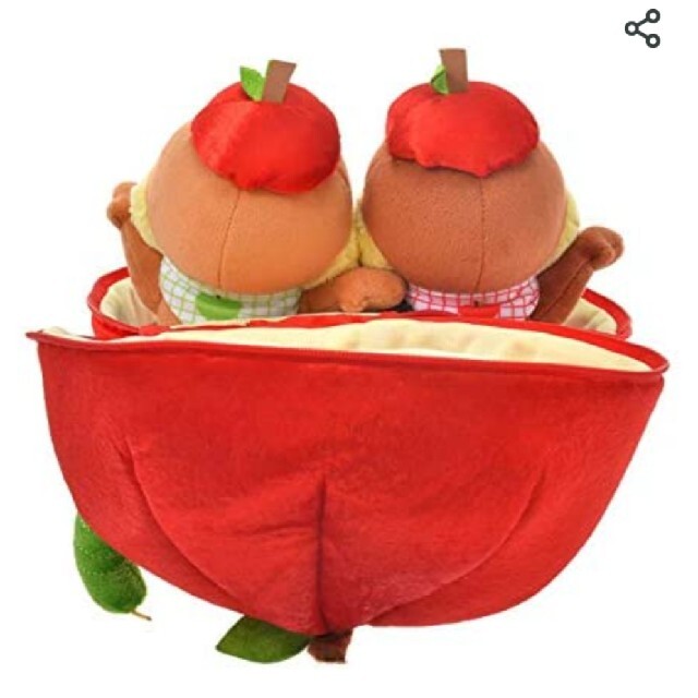 Disney(ディズニー)の新品タグ付き 定価¥4,950 DISNEY STORE リンゴ ぬいぐるみ エンタメ/ホビーのおもちゃ/ぬいぐるみ(ぬいぐるみ)の商品写真