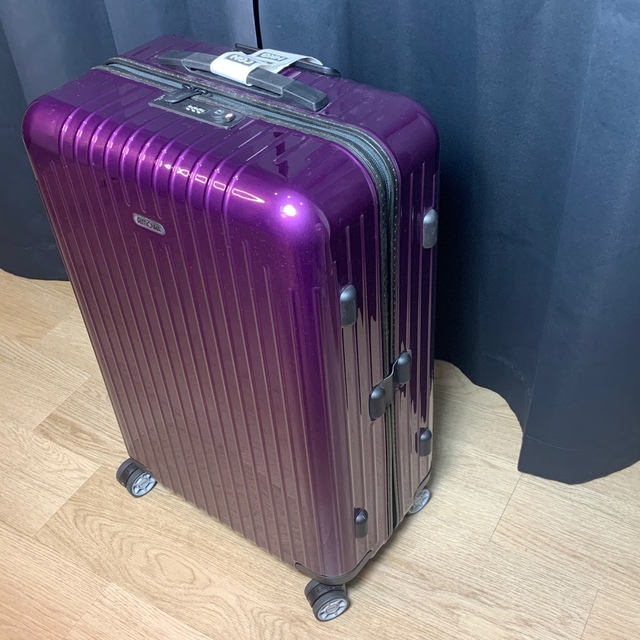 RIMOWA(リモワ)の【RIMOWA】【新品未使用】バイオレット　サルサエアー　65L レディースのバッグ(スーツケース/キャリーバッグ)の商品写真