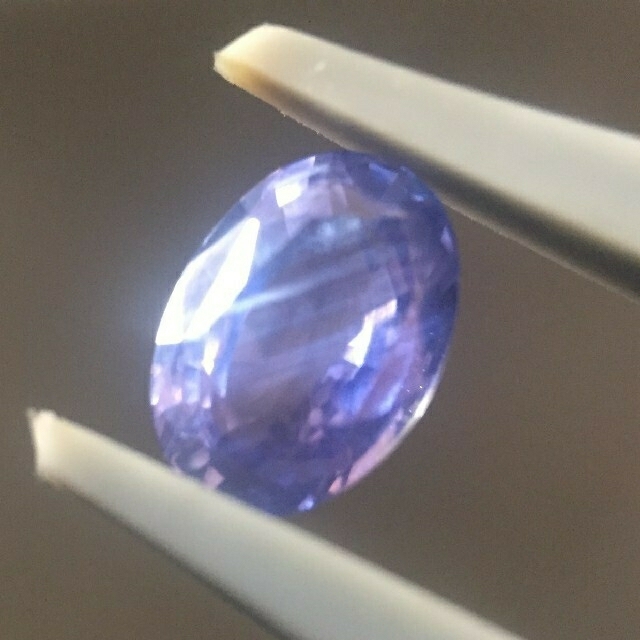 シルキーバイオレットサファイア 1.77ct