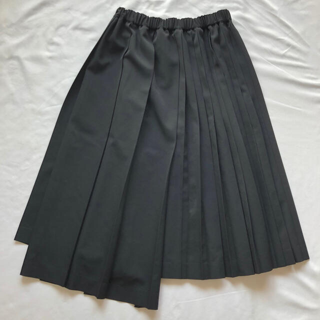 COMME des GARCONS(コムデギャルソン)のコムデギャルソンコムデギャルソン　コムコム　プリーツスカート　変則プリーツ　レア レディースのスカート(ひざ丈スカート)の商品写真