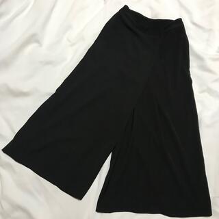 ワイドパンツ 巻きスカート風パンツ　ブラック(カジュアルパンツ)