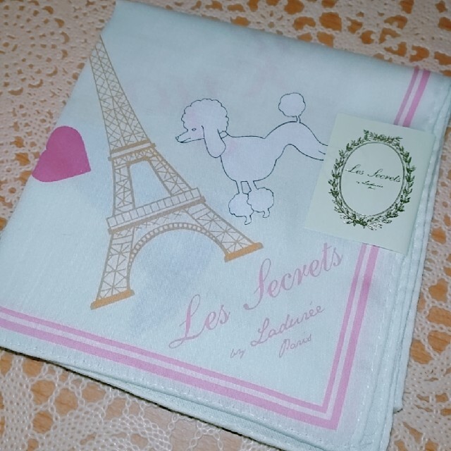 LADUREE(ラデュレ)のスクレ by ラデュレ ハンカチ2枚セット　バラ売りOK レディースのファッション小物(ハンカチ)の商品写真