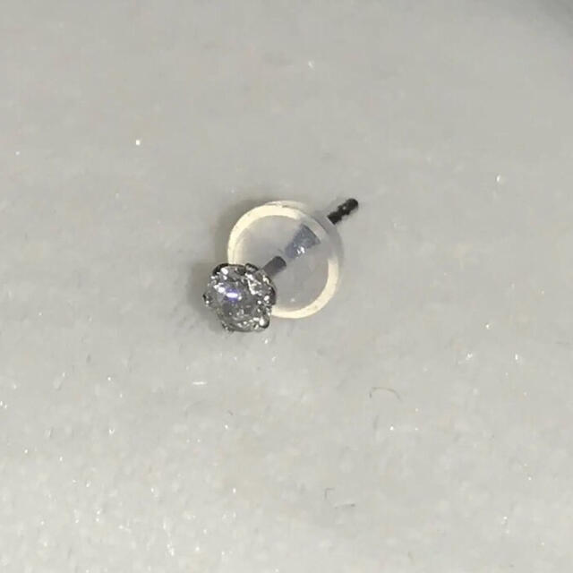 プラチナダイヤモンドピアス片耳 0.07ct  ダイヤモンドピアス　片耳 メンズのアクセサリー(ピアス(片耳用))の商品写真