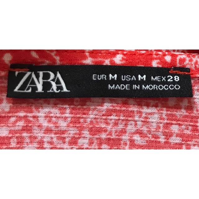 ZARA(ザラ)のZARA ザラ　小花柄　ワンピース ティアード　ロングワンピース  M フラワー レディースのワンピース(ロングワンピース/マキシワンピース)の商品写真