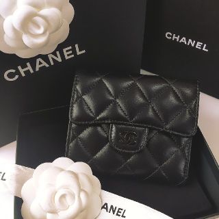 シャネル(CHANEL)のシャネル　三つ折り財布　スモールウォレット(折り財布)