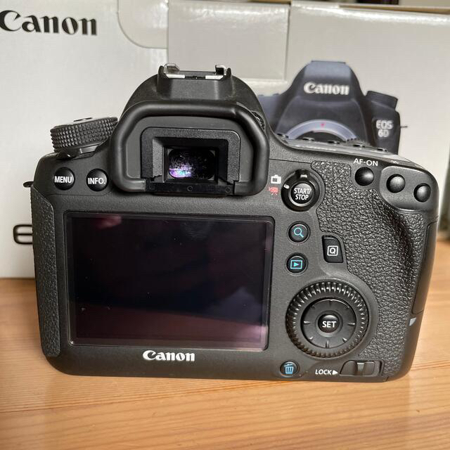 Canon(キヤノン)のcanon 6d 一眼レフ　キャノン　eos 6d フルサイズ スマホ/家電/カメラのカメラ(デジタル一眼)の商品写真