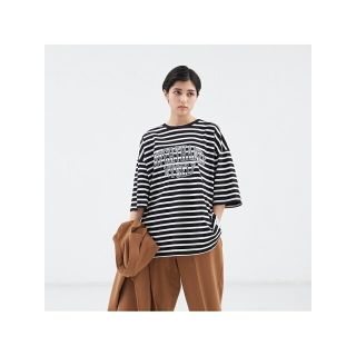 アバハウス(ABAHOUSE)の【ブラック系その他1】【別注】SUPERTHANKS(スーパーサンクス) カレッジ ロゴ Tシャツ(Tシャツ/カットソー(半袖/袖なし))