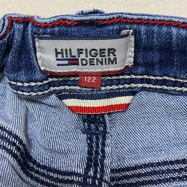 TOMMY HILFIGER(トミーヒルフィガー)のトミーヒルフィガー☆TOMMY HILFIGER デニムパンツ(122) キッズ/ベビー/マタニティのキッズ服男の子用(90cm~)(パンツ/スパッツ)の商品写真