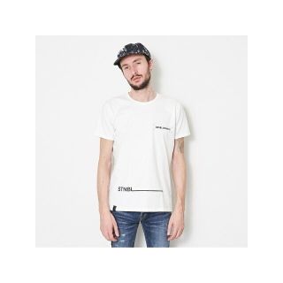 ゴーサンゴーイチプールオム(5351 POUR LES HOMMES)の【ホワイト】サスティナブル・タイポ Tシャツ(その他)