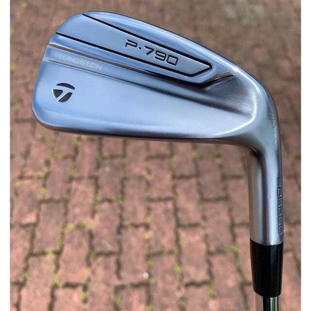 TaylorMade(テーラーメイド)の【美品】テーラーメイド  P790  #7  アイアン単品 スポーツ/アウトドアのゴルフ(クラブ)の商品写真