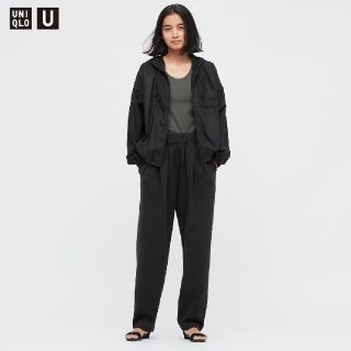 ユニクロ(UNIQLO)の新品未使用 ユニクロU スウェットギャザーパンツ ブラック Lサイズ(スラックス)