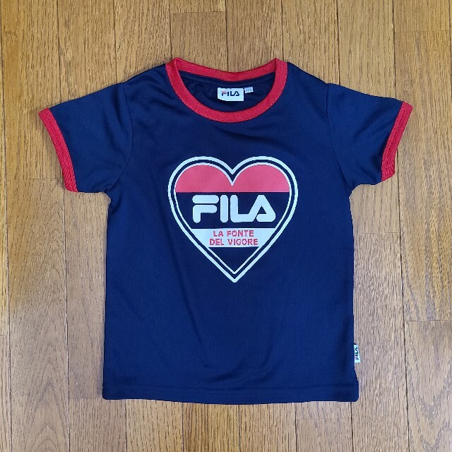 FILA(フィラ)の女の子　Tシャツ　130cm　2枚セット キッズ/ベビー/マタニティのキッズ服女の子用(90cm~)(Tシャツ/カットソー)の商品写真