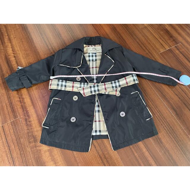 BURBERRY(バーバリー)のバーバリー　トレンチコート　xs ５歳くらい　子供用 キッズ/ベビー/マタニティのキッズ服女の子用(90cm~)(ジャケット/上着)の商品写真