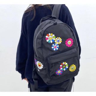 ニューエラー(NEW ERA)のLIGHT PACK TAKASHI MURAKAMI FLOWER BLACK(バッグパック/リュック)