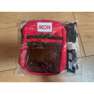 アイコン(iKON)のiKON ショルダーミニポーチ(アイドルグッズ)