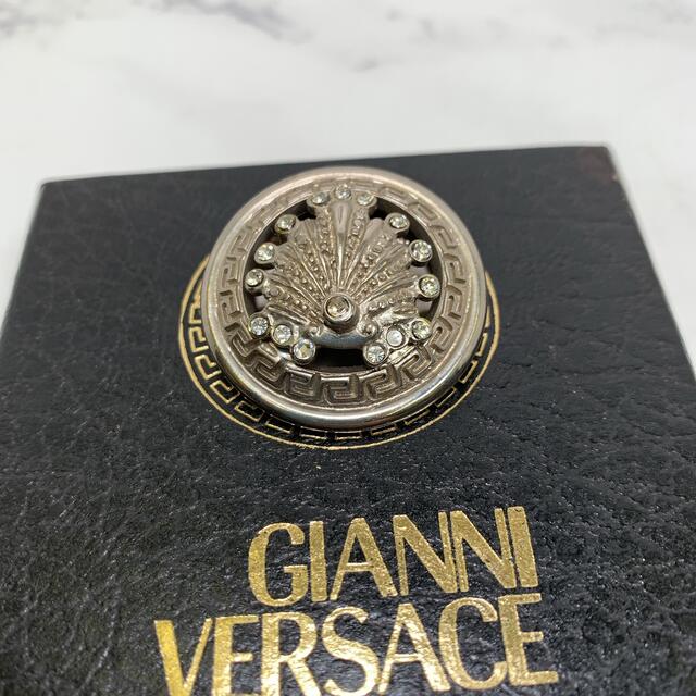 GIANNI VERSACE ジャンニヴェルサーチ ブローチ シェル メデューサ-