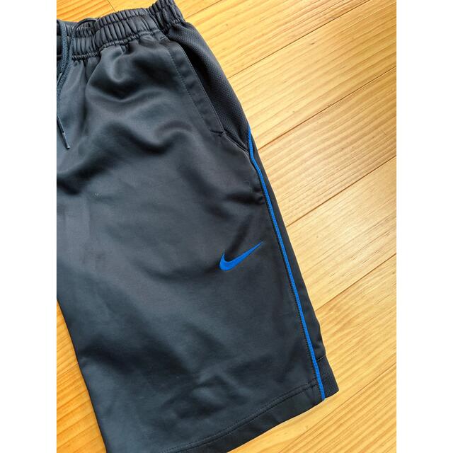 NIKE(ナイキ)の【美品】NIKE ナイキ ハーフパンツ キッズ/ベビー/マタニティのキッズ服男の子用(90cm~)(パンツ/スパッツ)の商品写真