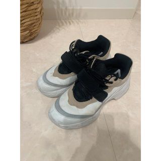 ザラ(ZARA)のZara ダッドスニーカー　(スニーカー)