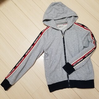 MONCLER - 定価10万円□正規MONCLER□ロゴパーカー グレー S 14Aの通販 