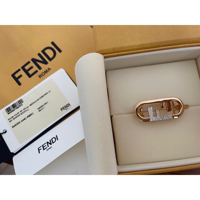 FENDI オーロック ヘアクリップ