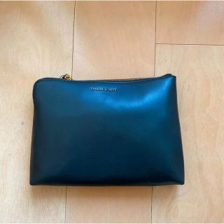 Charles and Keith(ポーチ)のフリマアイテム一覧 Charles and Keith(ポーチ)のフリマアイテム一覧
