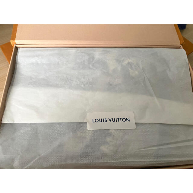 LOUIS VUITTON(ルイヴィトン)のルイヴィトン　モノグラム　デニム　ショール　大判　シルク レディースのファッション小物(マフラー/ショール)の商品写真