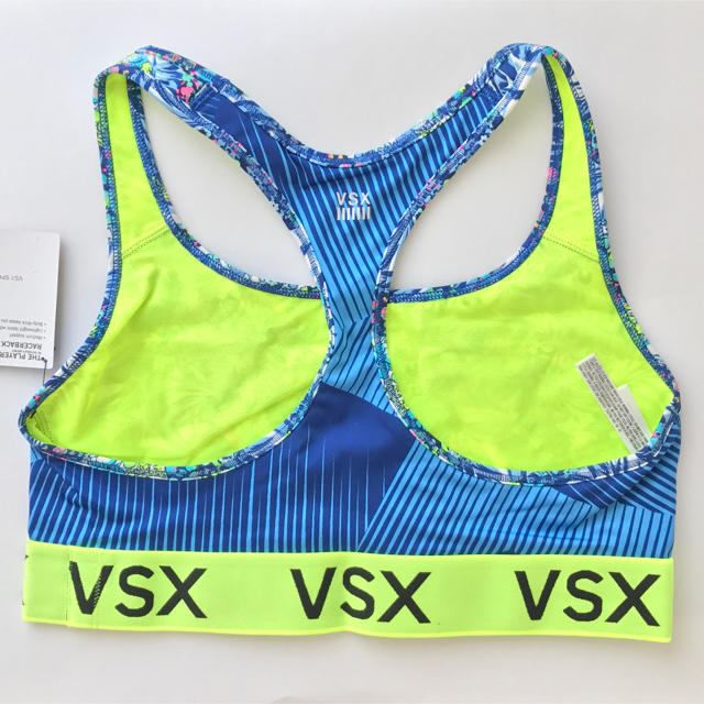 Victoria's Secret(ヴィクトリアズシークレット)の【新品】Victoria's secret スポーツブラ❤︎ スポーツ/アウトドアのランニング(ウェア)の商品写真