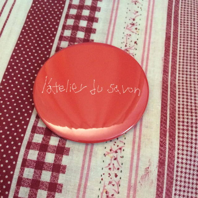 l'atelier du savon(アトリエドゥサボン)のI'atelierdusavon缶バッチ レディースのファッション小物(キーホルダー)の商品写真