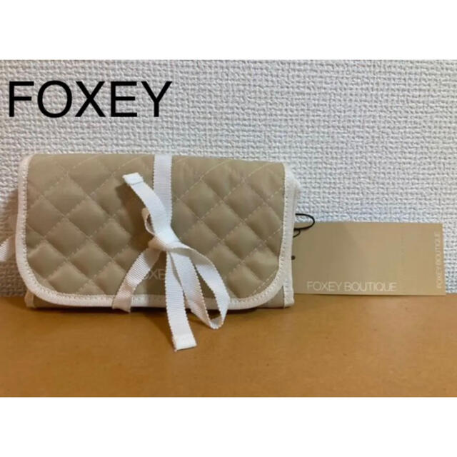 FOXEY(フォクシー)のフォクシーブティック 折りたたみ 化粧 ポーチ FOXEY 小物 ハンドバック レディースのファッション小物(ポーチ)の商品写真