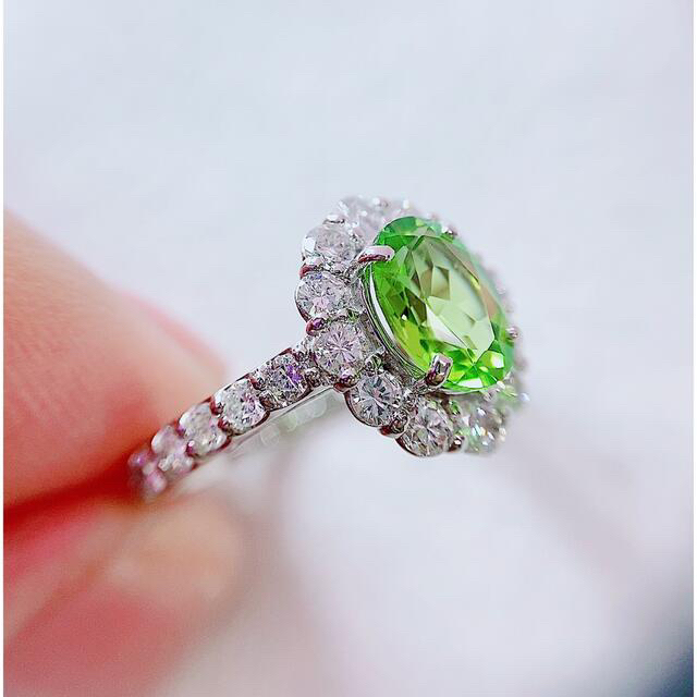 【オンライン限定商品】 ★1.40ct★✨ペリドット0.95ctダイヤモンドプラチナリング指輪12号 リング(指輪)