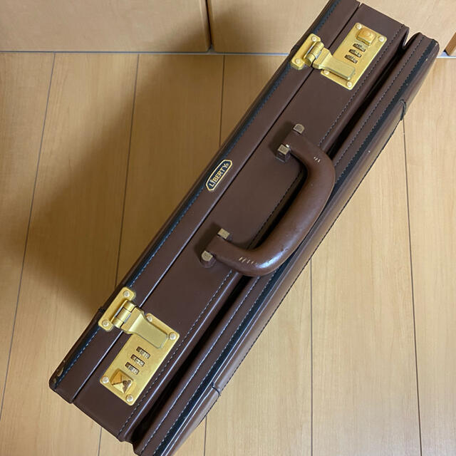 値下げ!リバティーレザーアタッシュケース