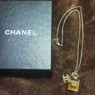 シャネル(CHANEL)の美品　CHANEL　ネックレス　パフューム　香水(ネックレス)