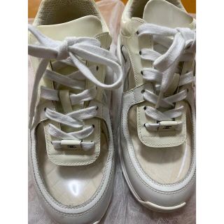 CHANEL - CHANEL シャネル スニーカー ホワイト クリア パテントの通販