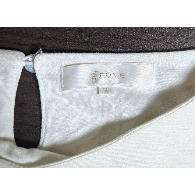 grove(グローブ)の半袖　grove　Mサイズ　ホワイト　無地 レディースのトップス(Tシャツ(半袖/袖なし))の商品写真