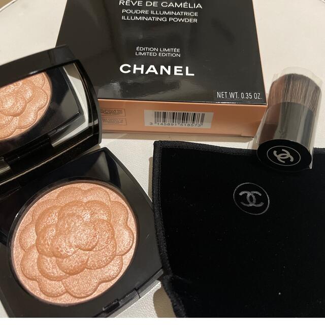 CHANEL レーヴ ドゥ カメリア〈フェイスパウダー〉