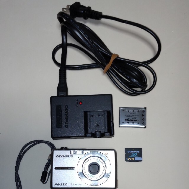 OLYMPUS(オリンパス)のOLYMPUS デジタルカメラ　中古 スマホ/家電/カメラのカメラ(コンパクトデジタルカメラ)の商品写真